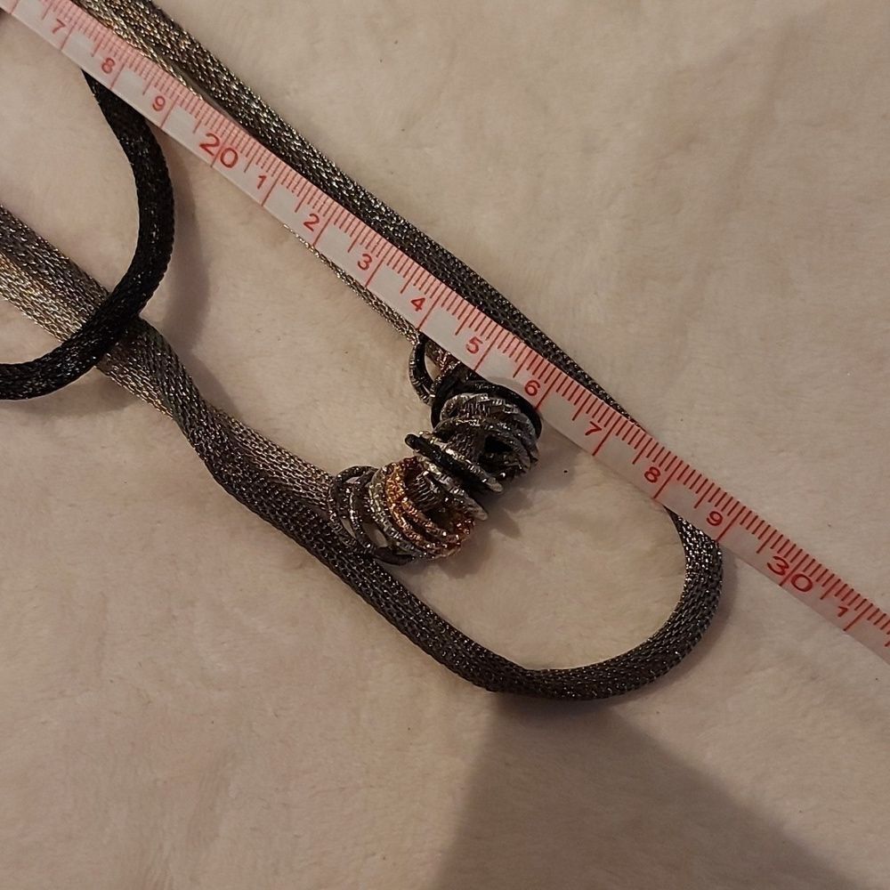 4 Various Necklaces - Picture 6 of 11